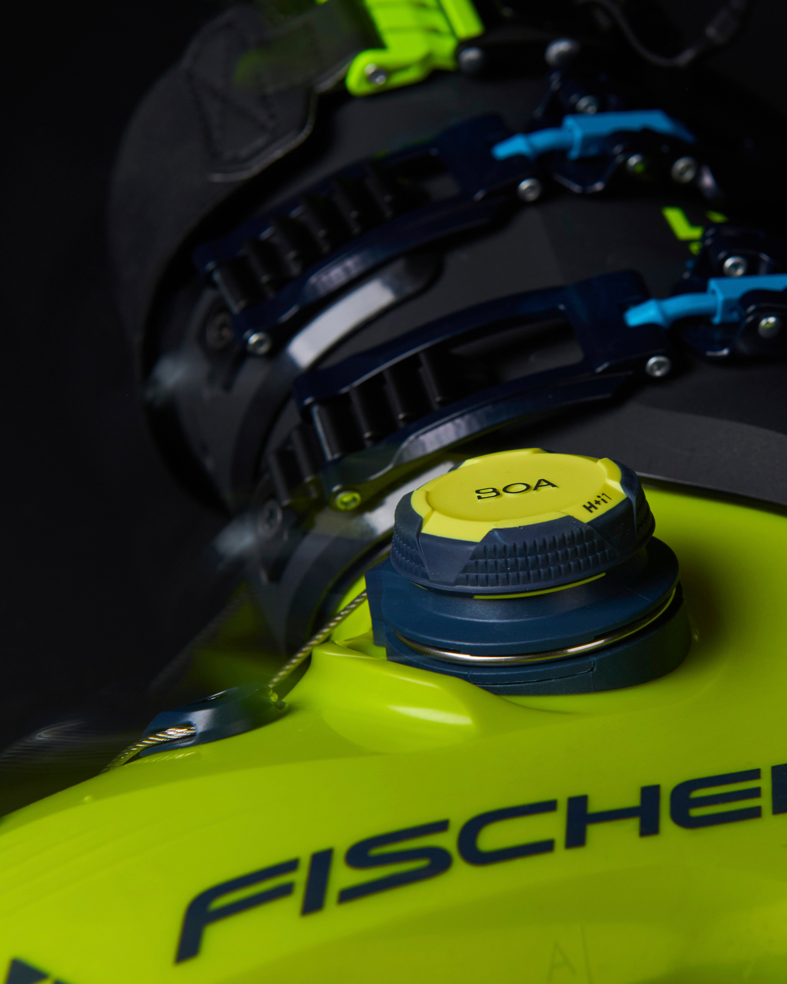u05025_action_rc4_carbon_pro_lv_21