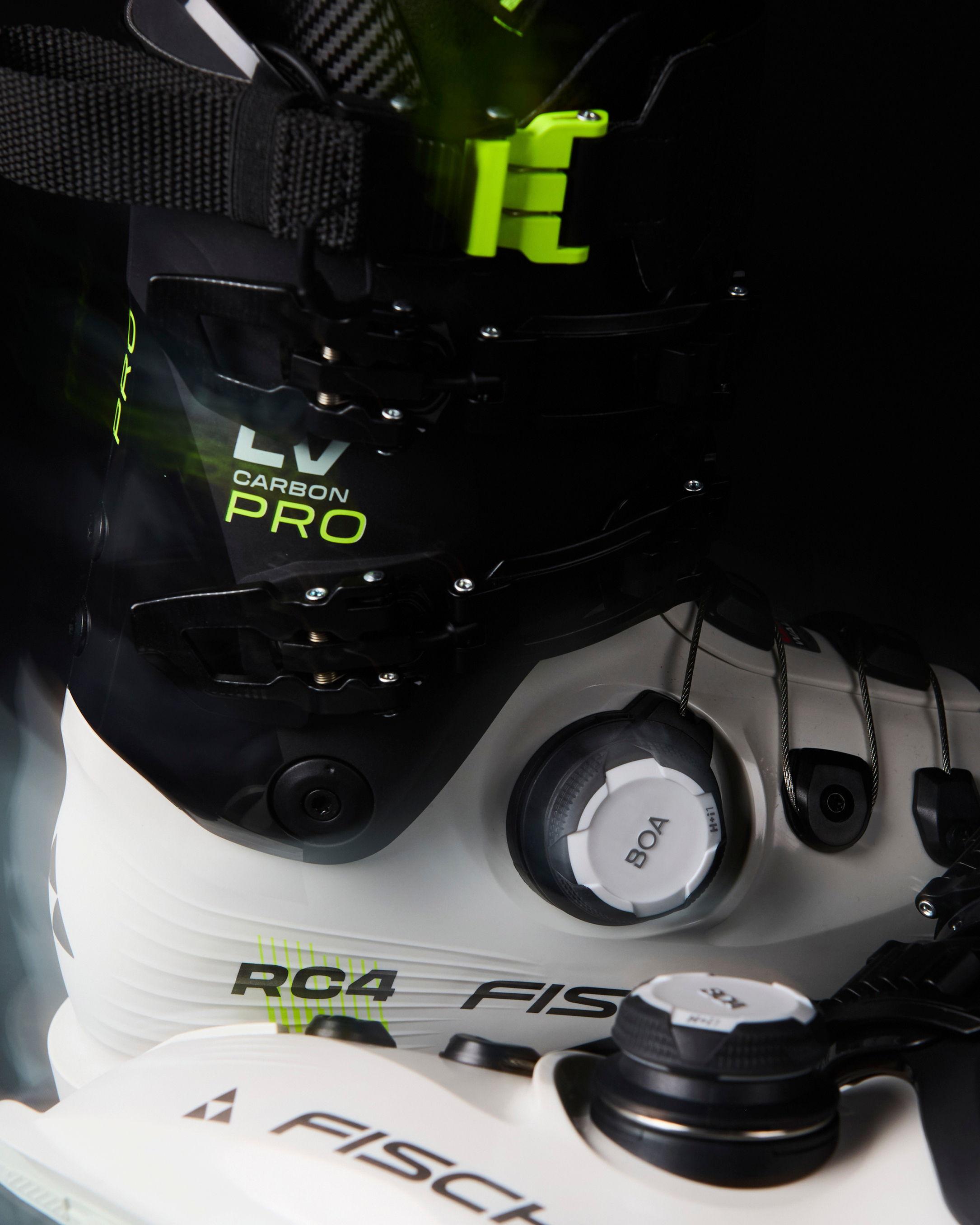 u05525_action_rc4_carbon_pro_lv_snow_22