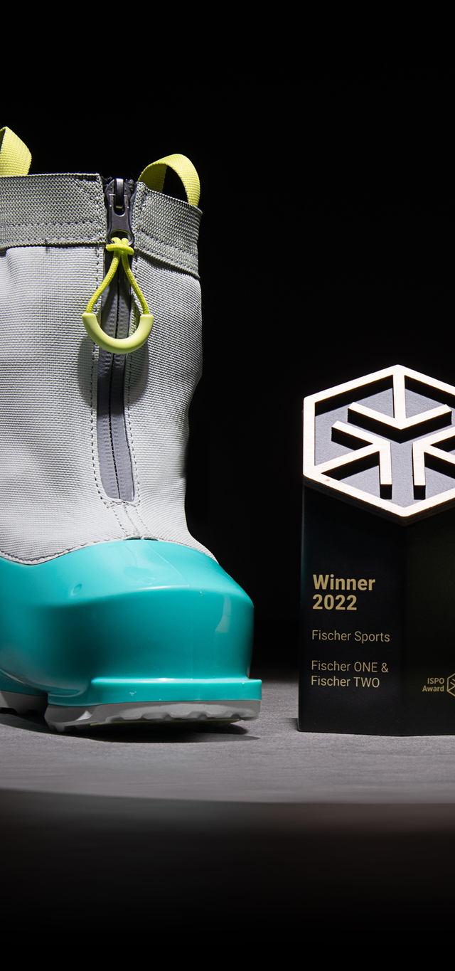 Fischer Junior's RC4 50 JR Alpine Ski Boots – Warm, Supportive With GripWalk Soles & Aluminum Buckles For Young Skiers