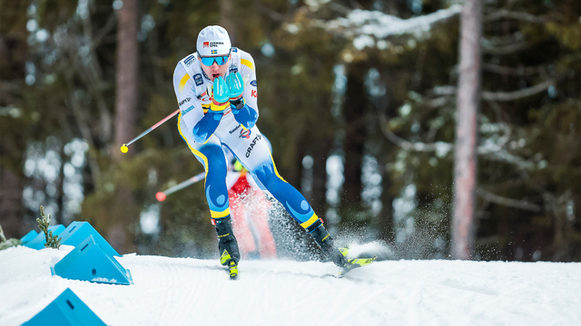 Svensson031222fm0651